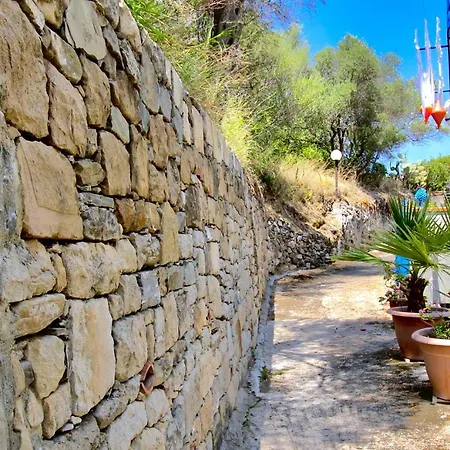 Le Del Borgo - Perla Capo dʼOrlando